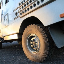 Los neumáticos Michelin XZL dan la vuelta al mundo con el proyecto Puyehue Travel