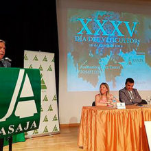 Luis Planas participa en el Día del Viticultor