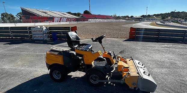 Modelo Park de Stiga para el mantenimiento del circuito de Jerez