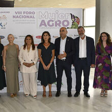 Participación del presidente de Kubota España en la mesa redonda del VIII Foro Nacional Mujer Agro