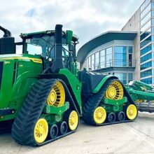 Lamusa y Servicios entrega el John Deere 9RX 640, el tractor más grande vendido en España