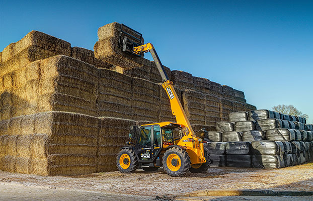 Foto Octubre sigue al alza�en maquinaria agr�cola